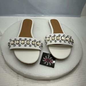 Olivia Miller Elsa Sandal, White, Women Size 10 Item#280